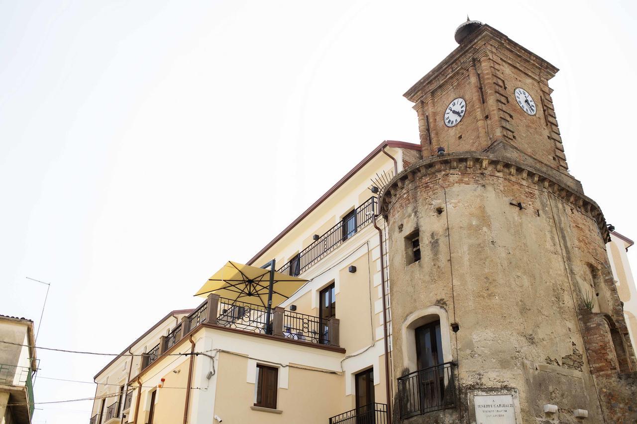 Hotel Palazzo Salerno Roggiano Gravina Exterior photo